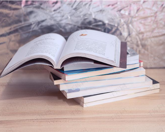 書籍，遠方的鑰匙