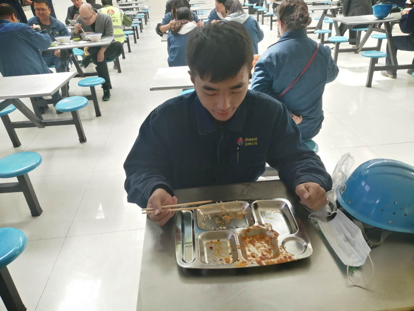 “飲水思袁”反對浪費，勤儉節約從我做起