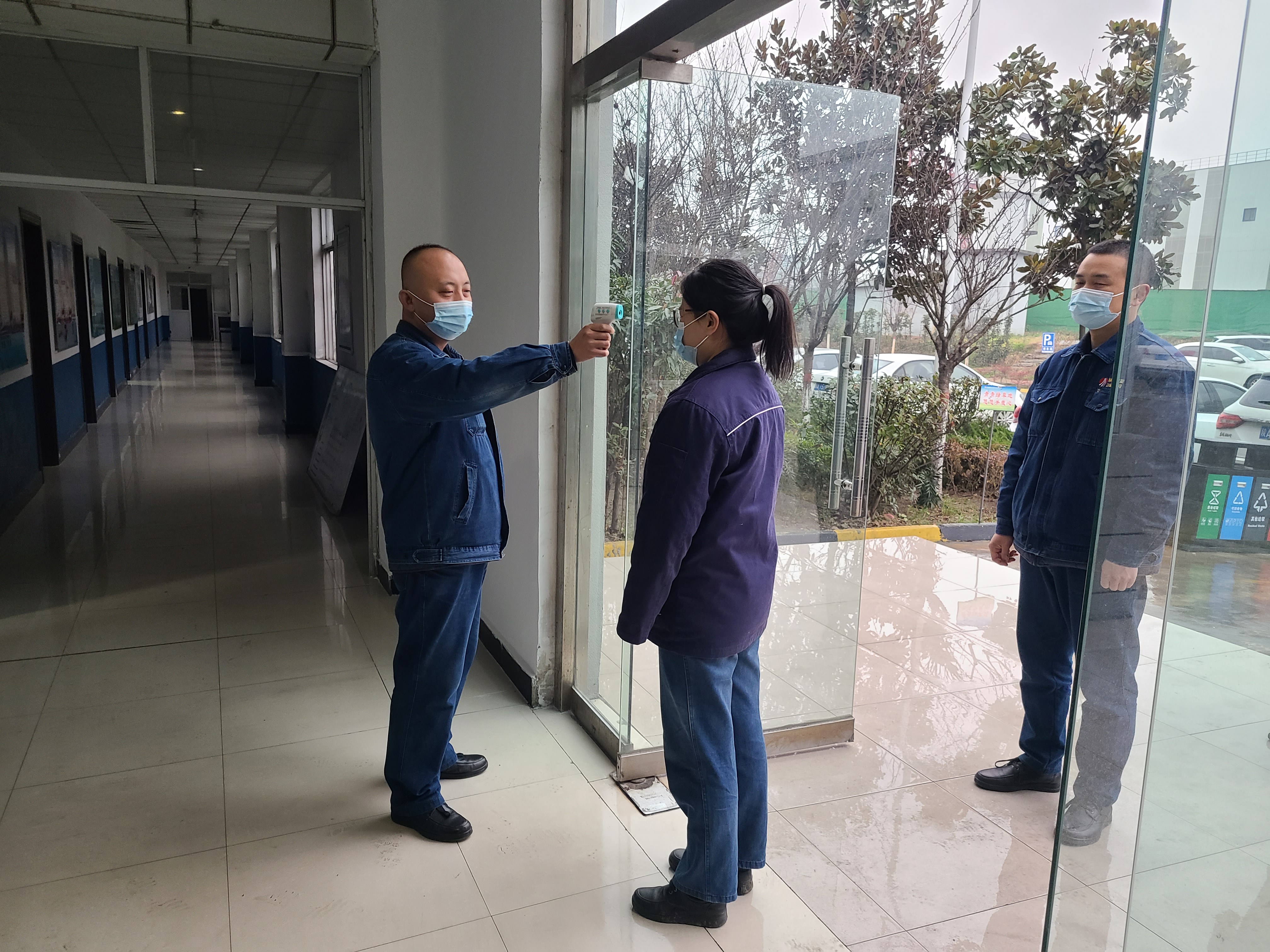 “吹拉彈唱”齊上陣，奏響年終安全最強音