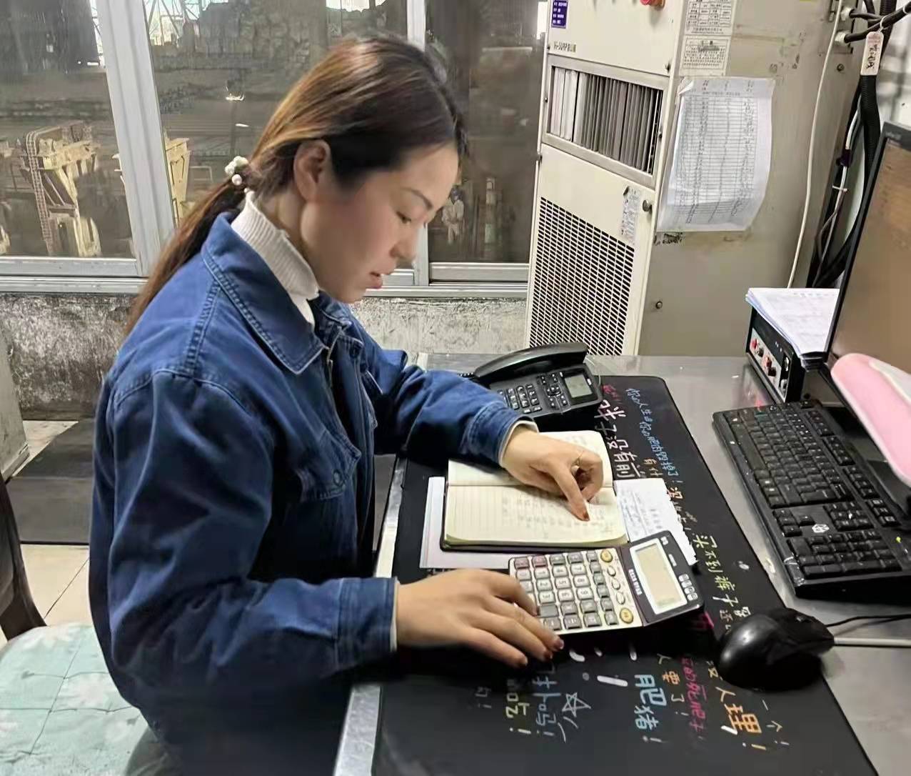 用堅韌與執(zhí)著詮釋“愛的奉獻”