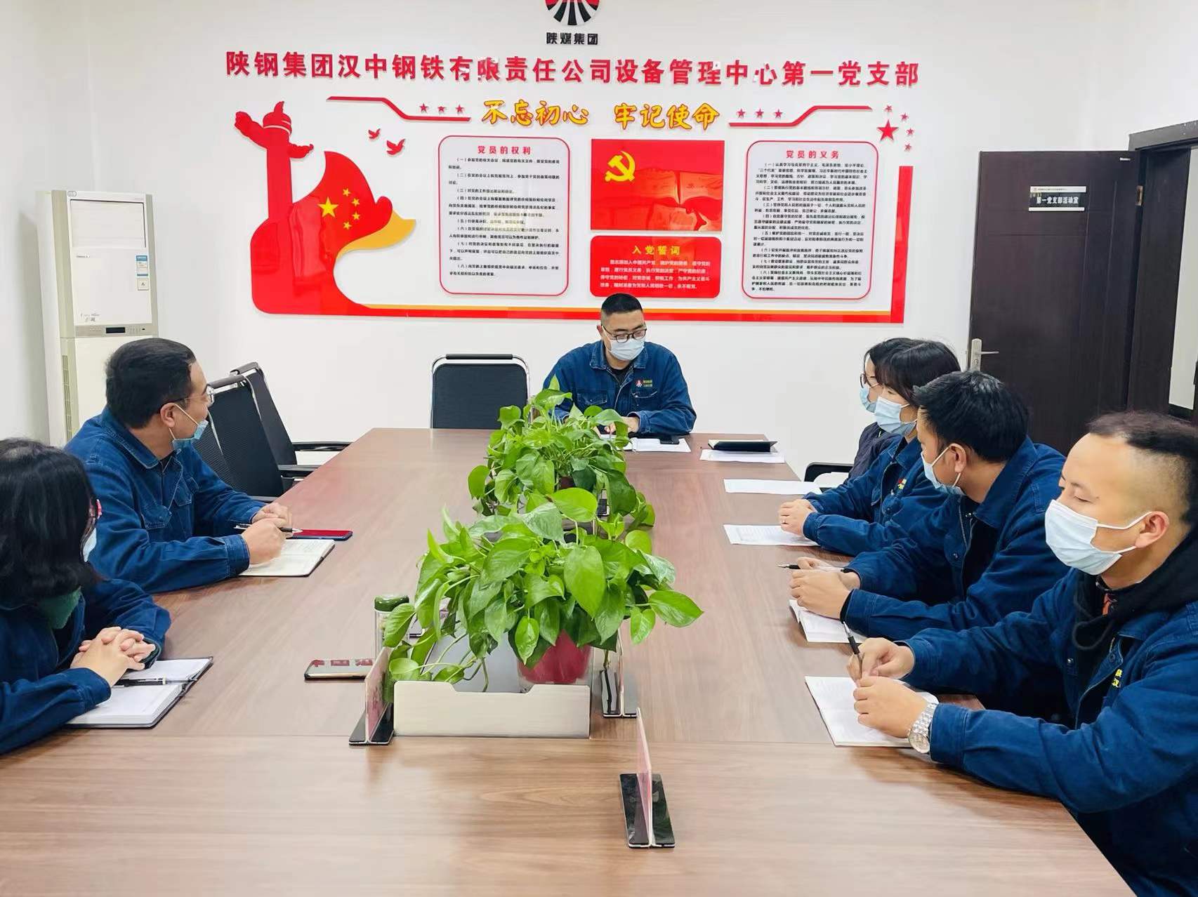 “嚴”與“懲”相結合，打造良好開端