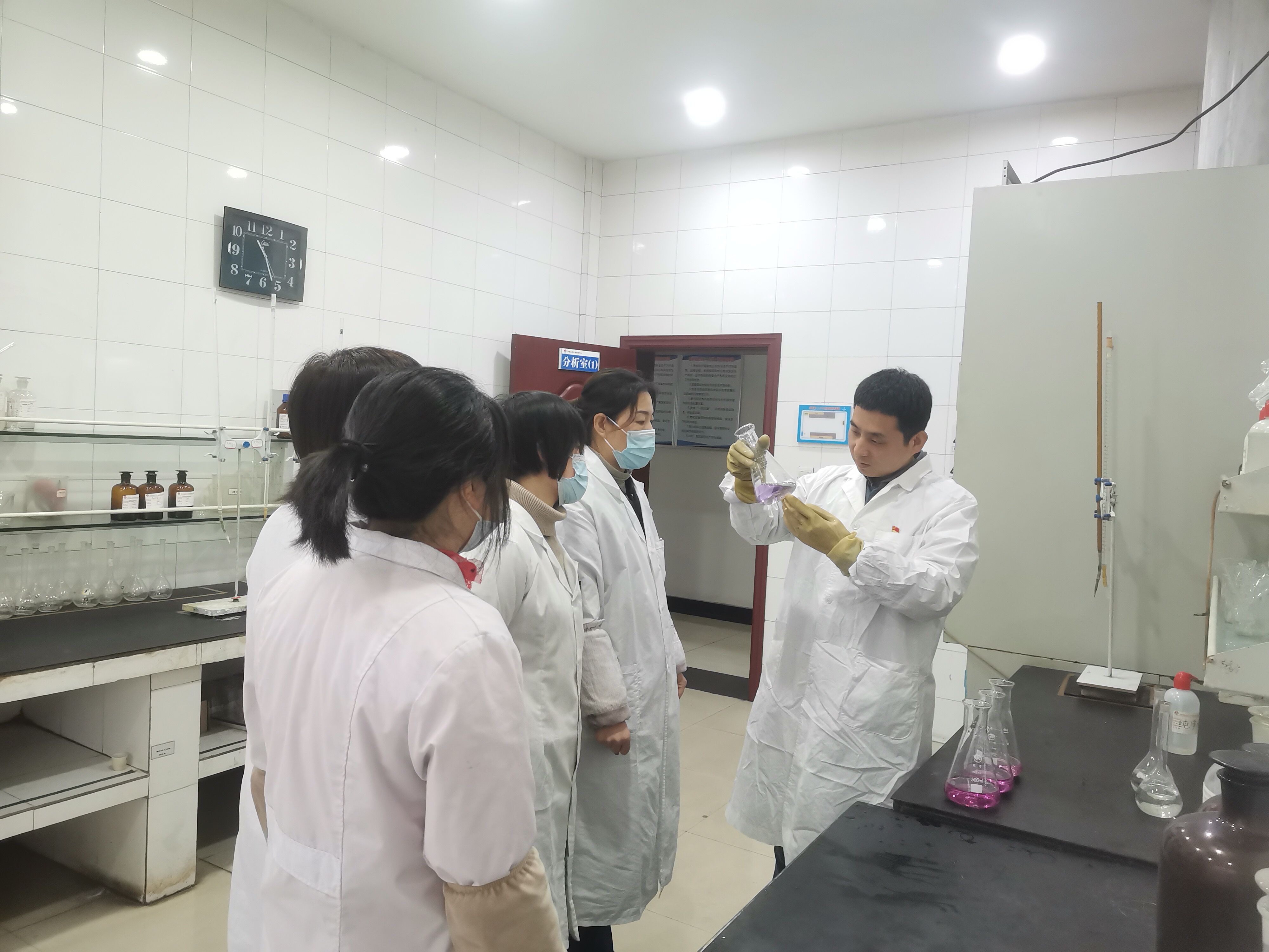 矢志“潛”行，讓實干在鋼城蔚然成風