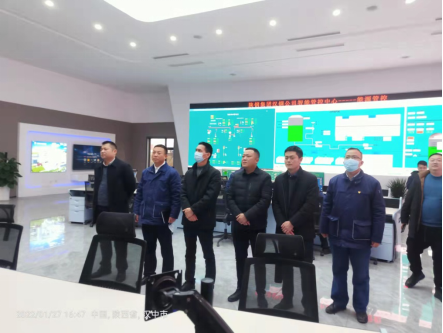 漢中市生態環境局副局長楊寶軍一行來公司開展節前環保檢查