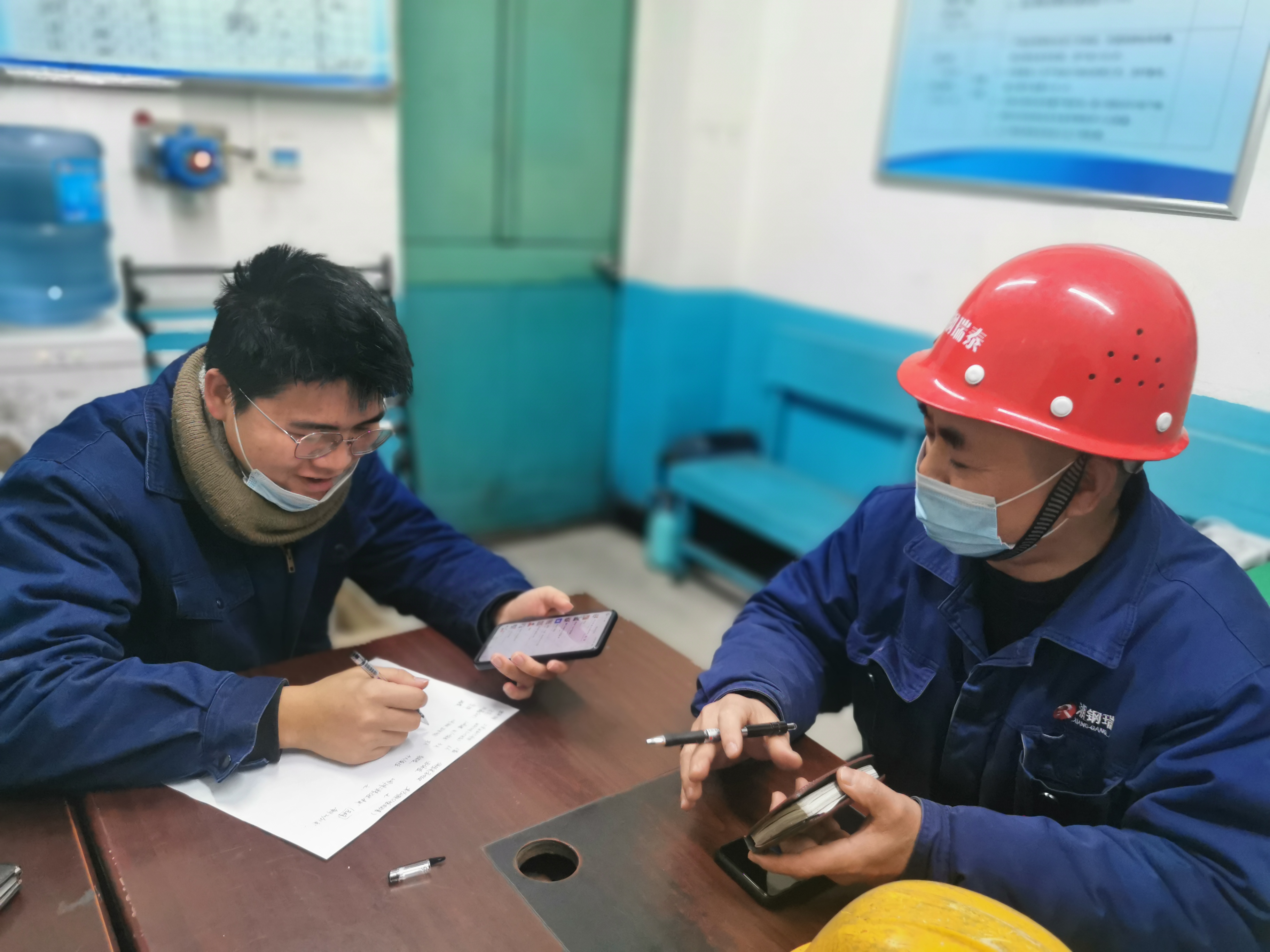 每班都在“考試”？煉鋼廠：沒錯(cuò)！