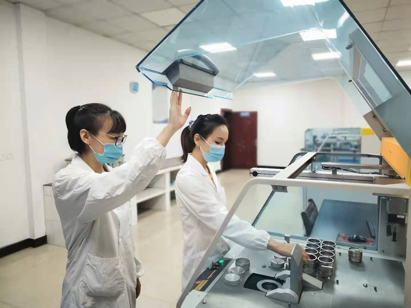 用服務贏得尊敬，以真情守護幸福