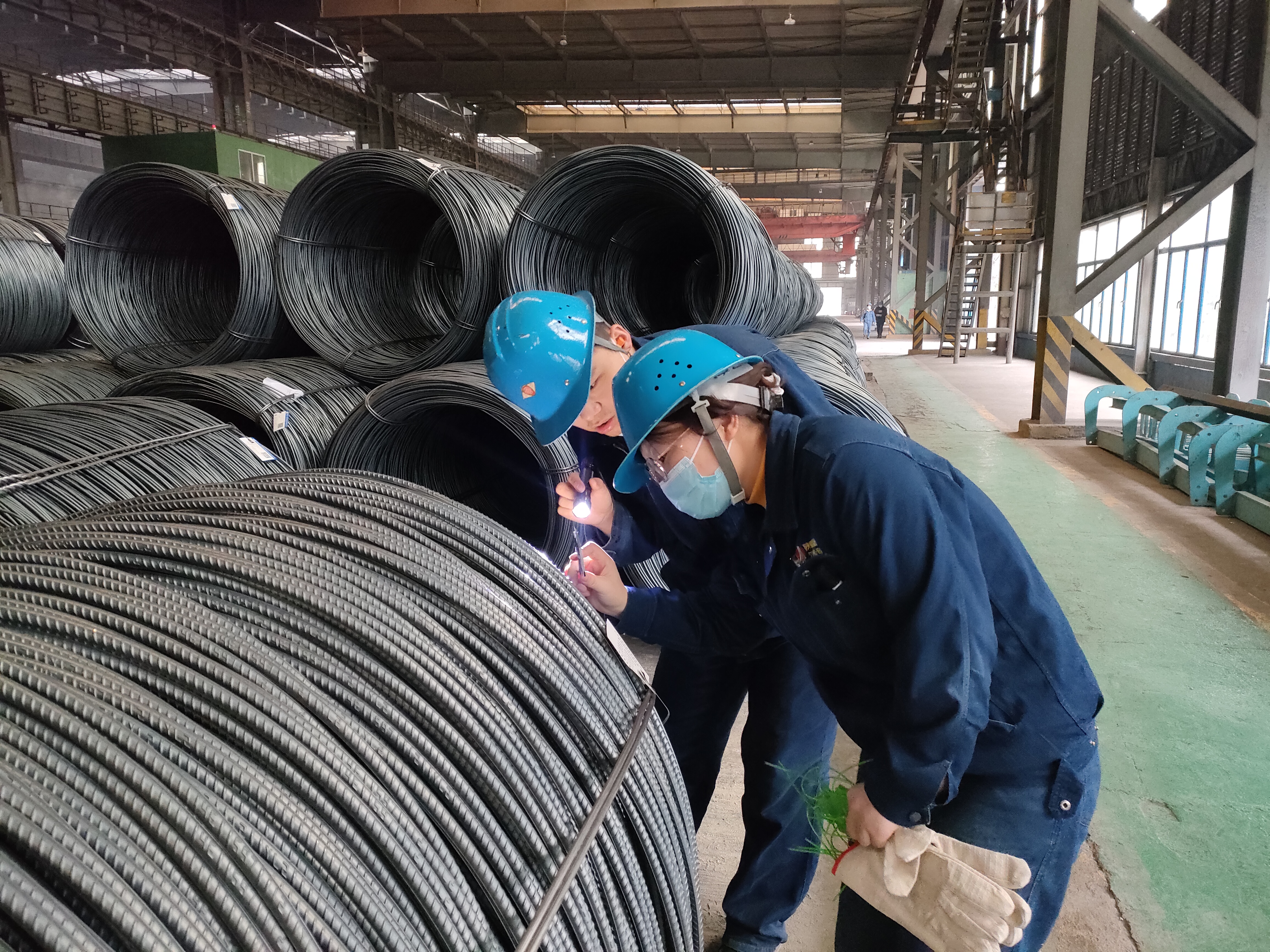 0.4％~5％  軋鋼廠跑出生產經營“加速度”