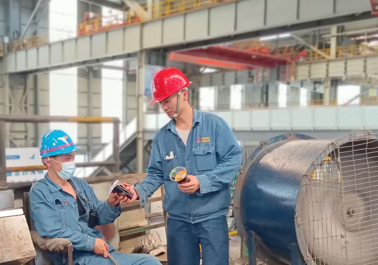 軋鋼廠“四到位”  扎實(shí)開展防暑降溫工作