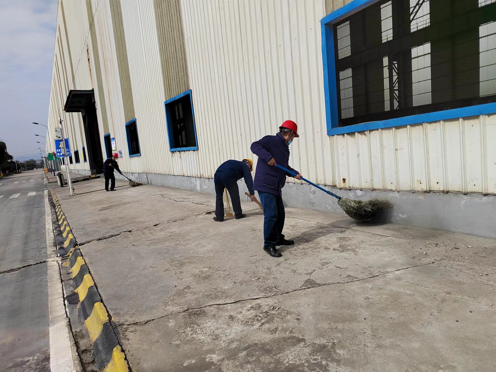全員齊心協(xié)力   共建美麗漢鋼