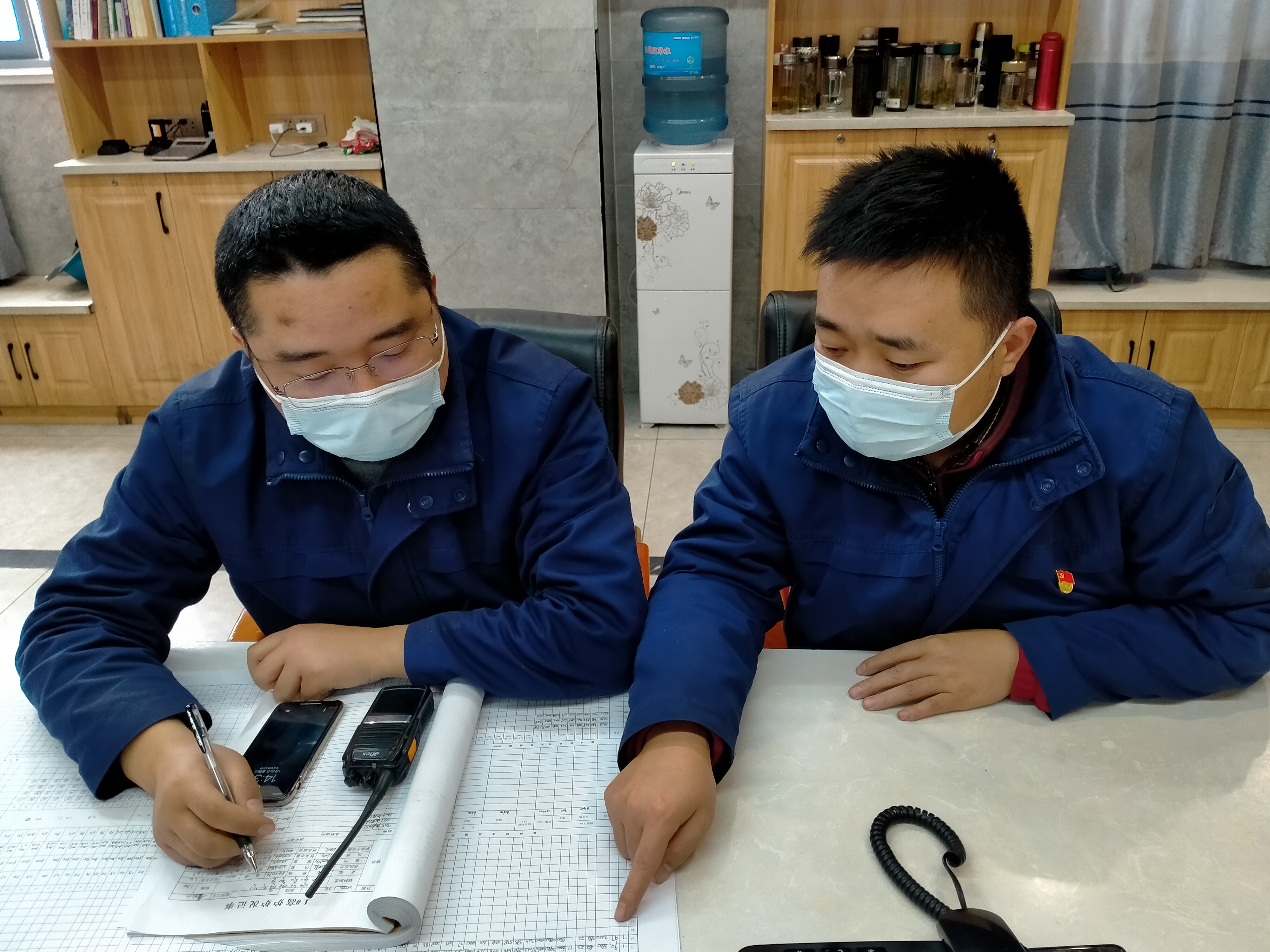 以實干為筆，將最美的詩篇寫給高爐