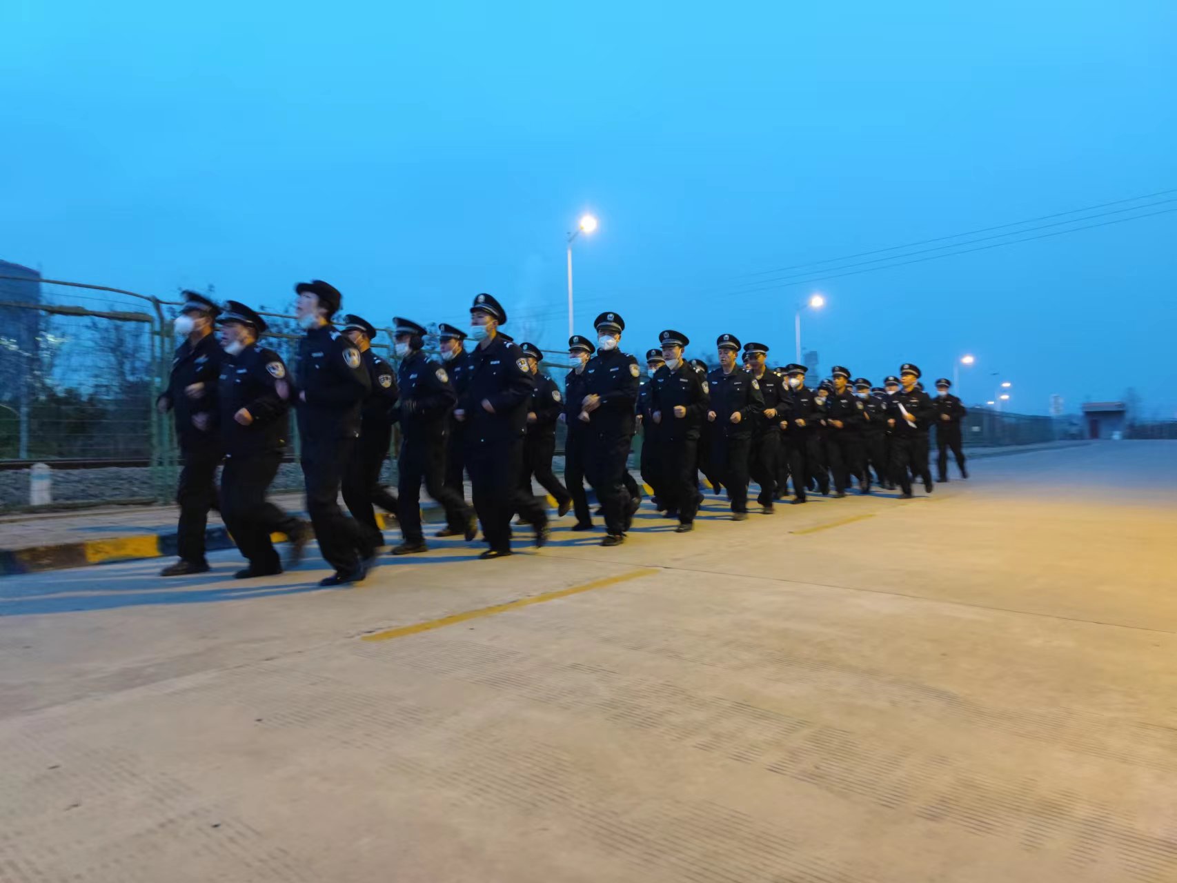 颯！春訓練兵強體魄  淬煉鐵軍蓄新能