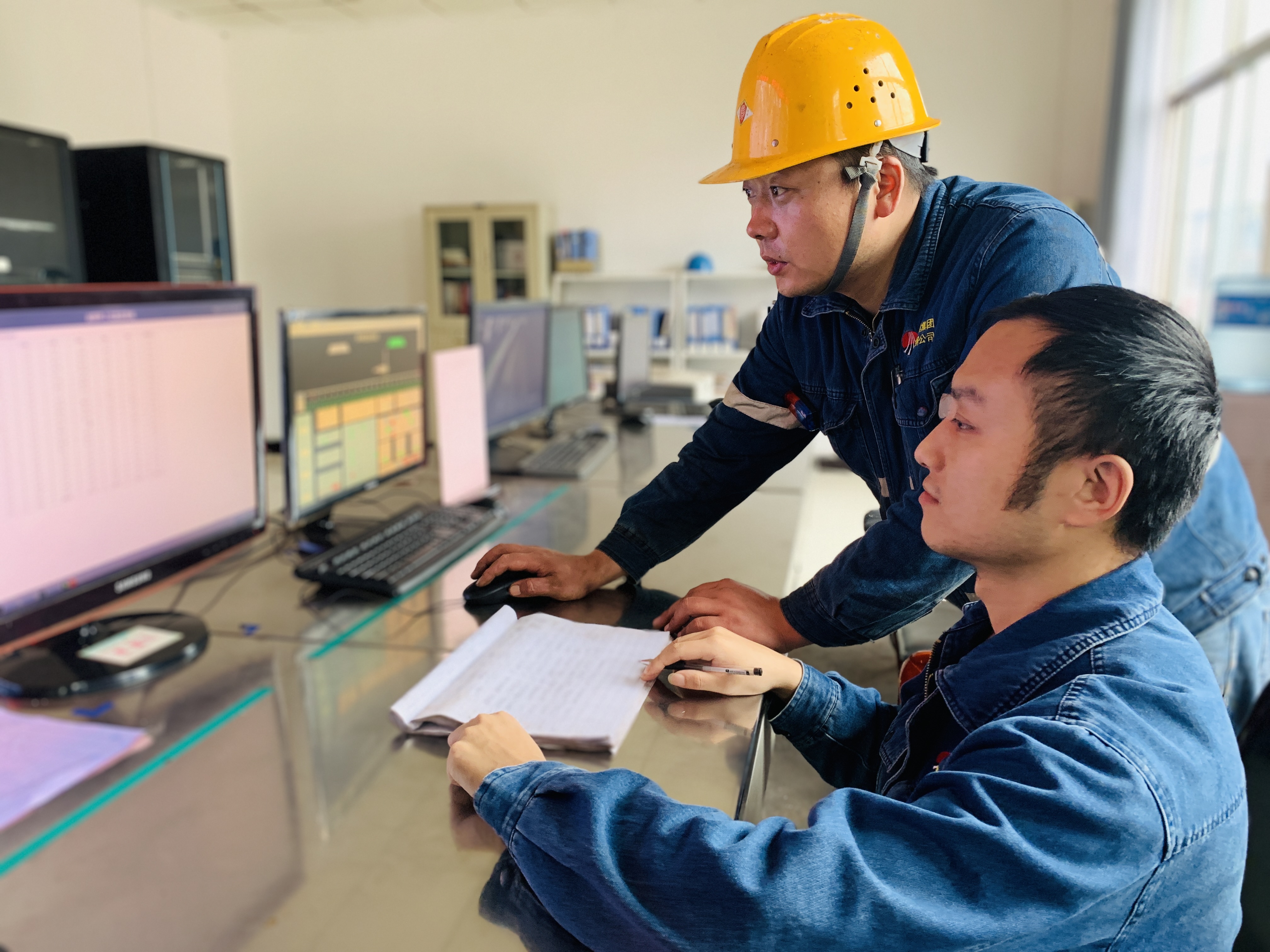 “育、創、引”抓實技能人才隊伍建設