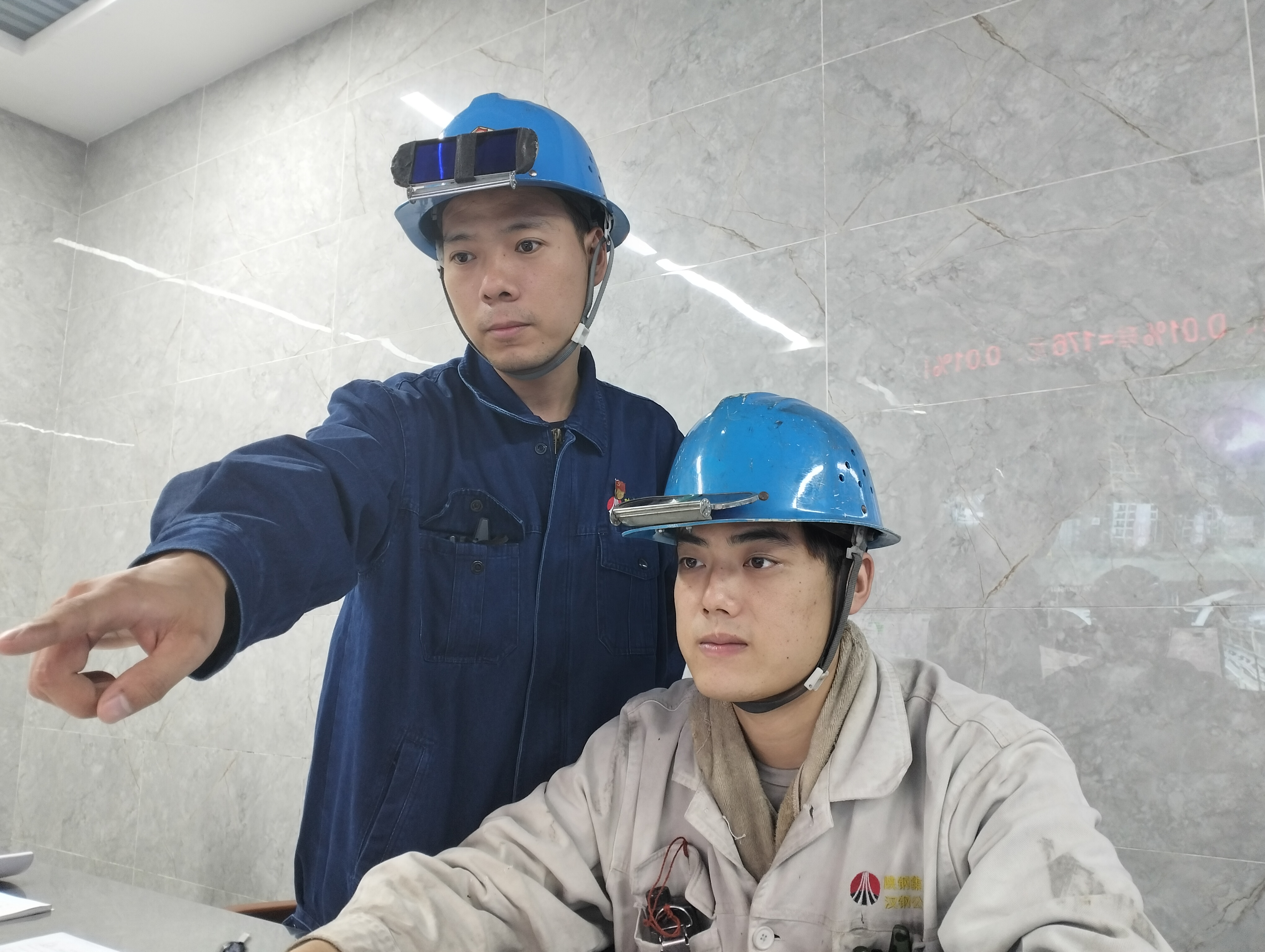 練“內功” 強根基 漢鋼公司鋼鐵料降耗見實效