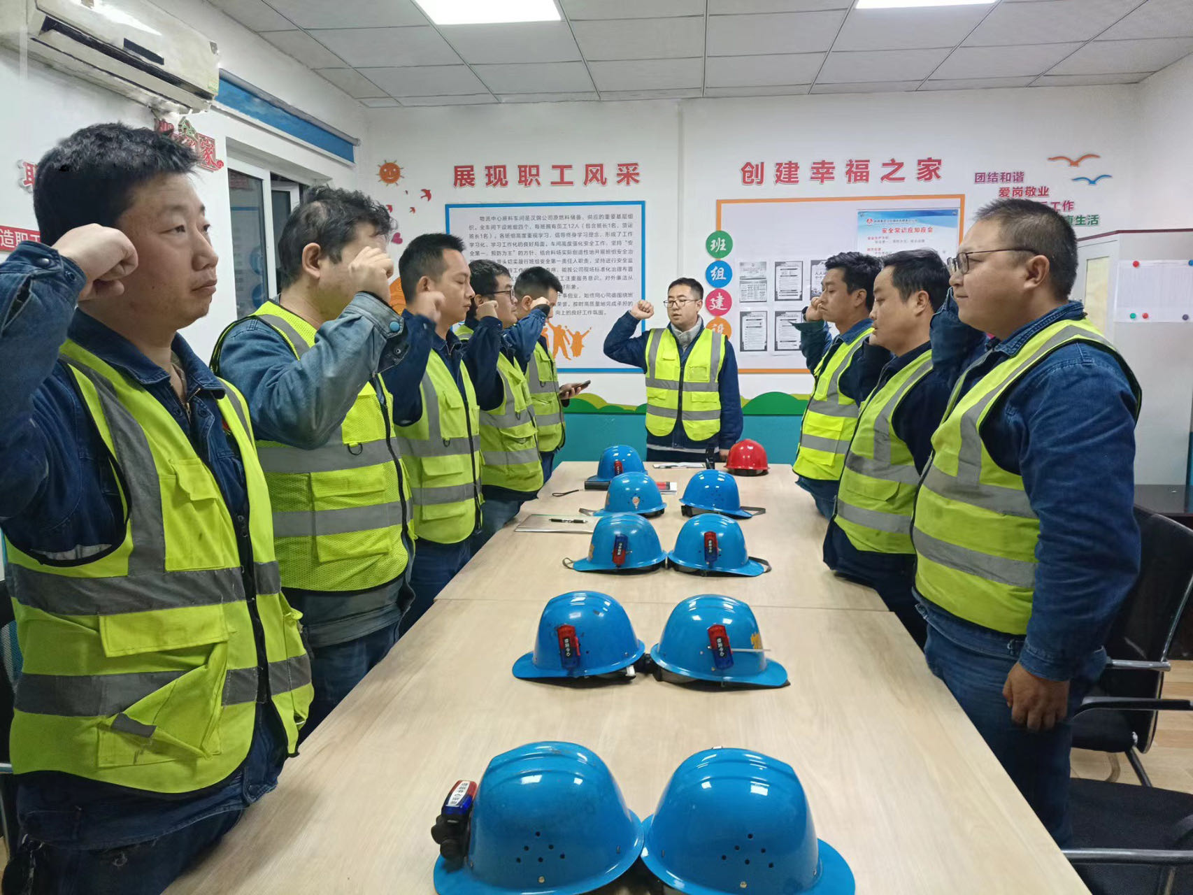 “護航、引路、擔責”漢鋼物流筑牢安全防線，守護企業(yè)命脈