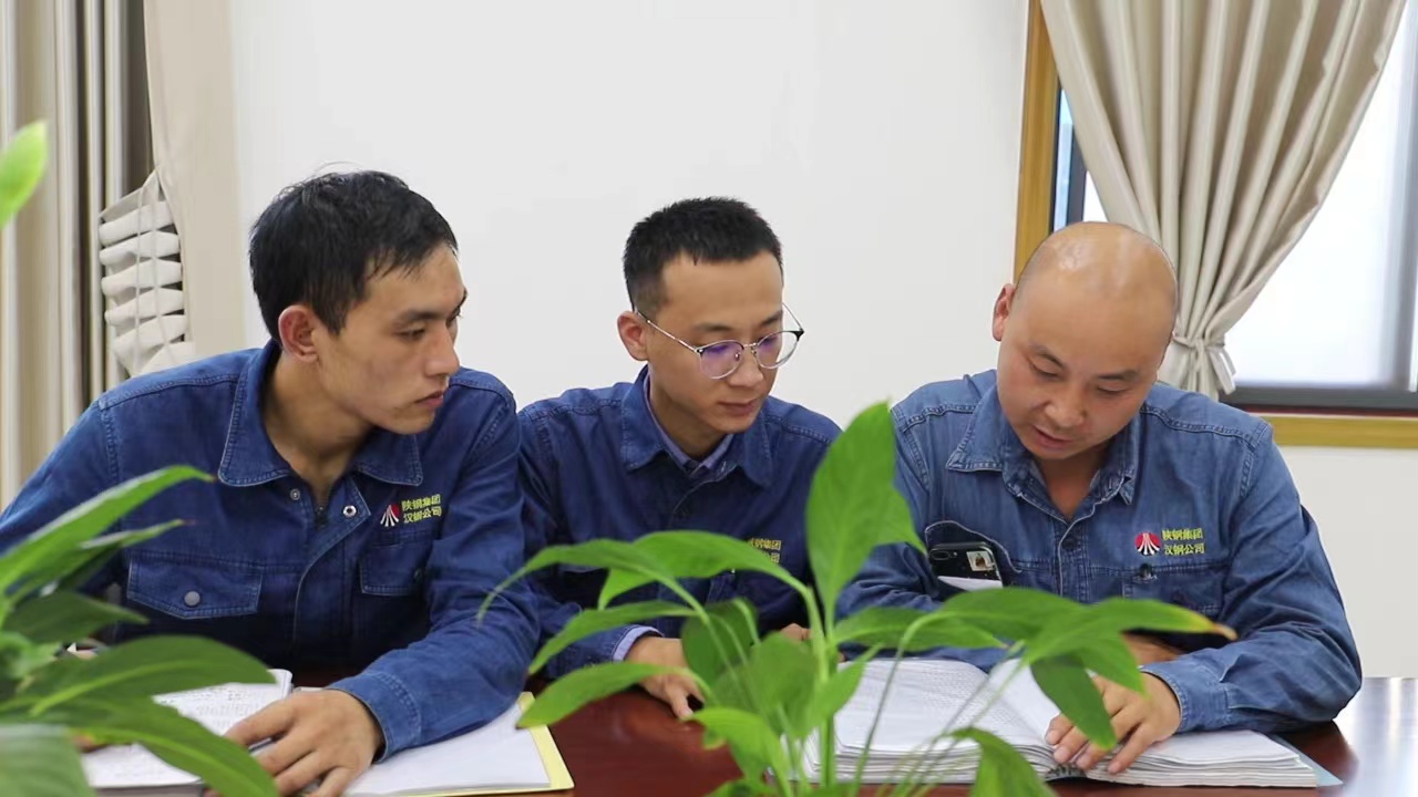 匠“新”會聚 奏響職工創效“最強音”
