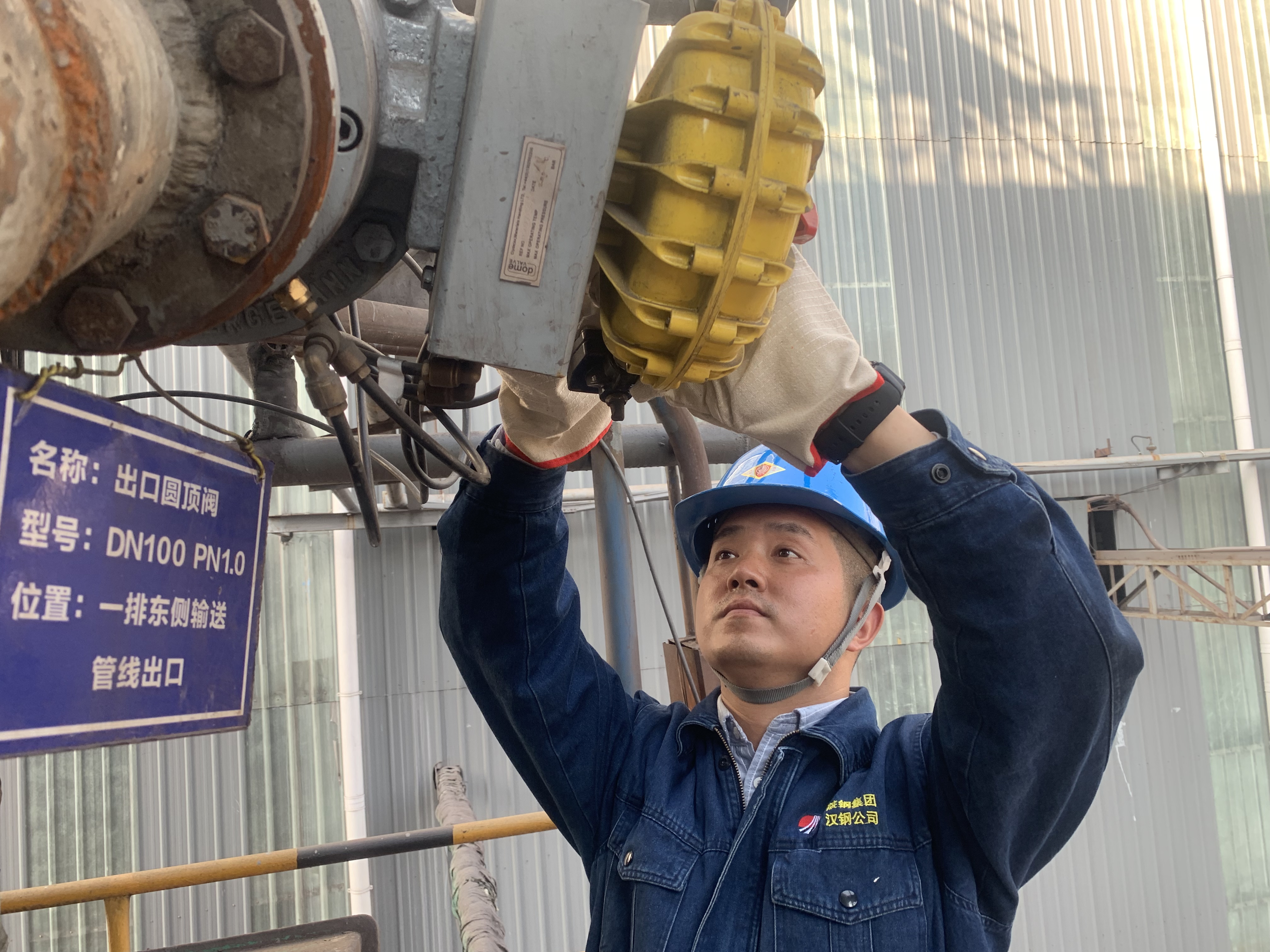 不負“熱”愛，致敬烈日下的“鋼鐵俠”！