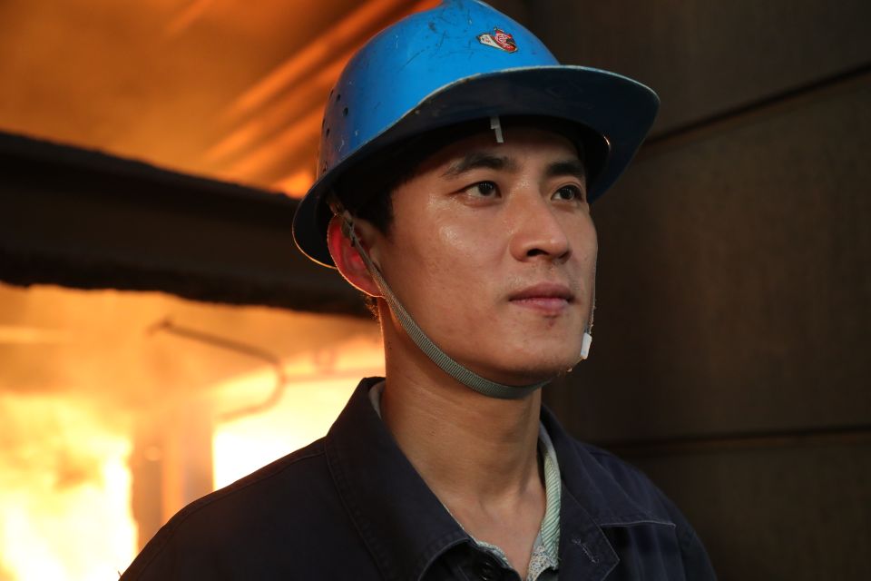 不負“熱”愛，致敬烈日下的“鋼鐵俠”！