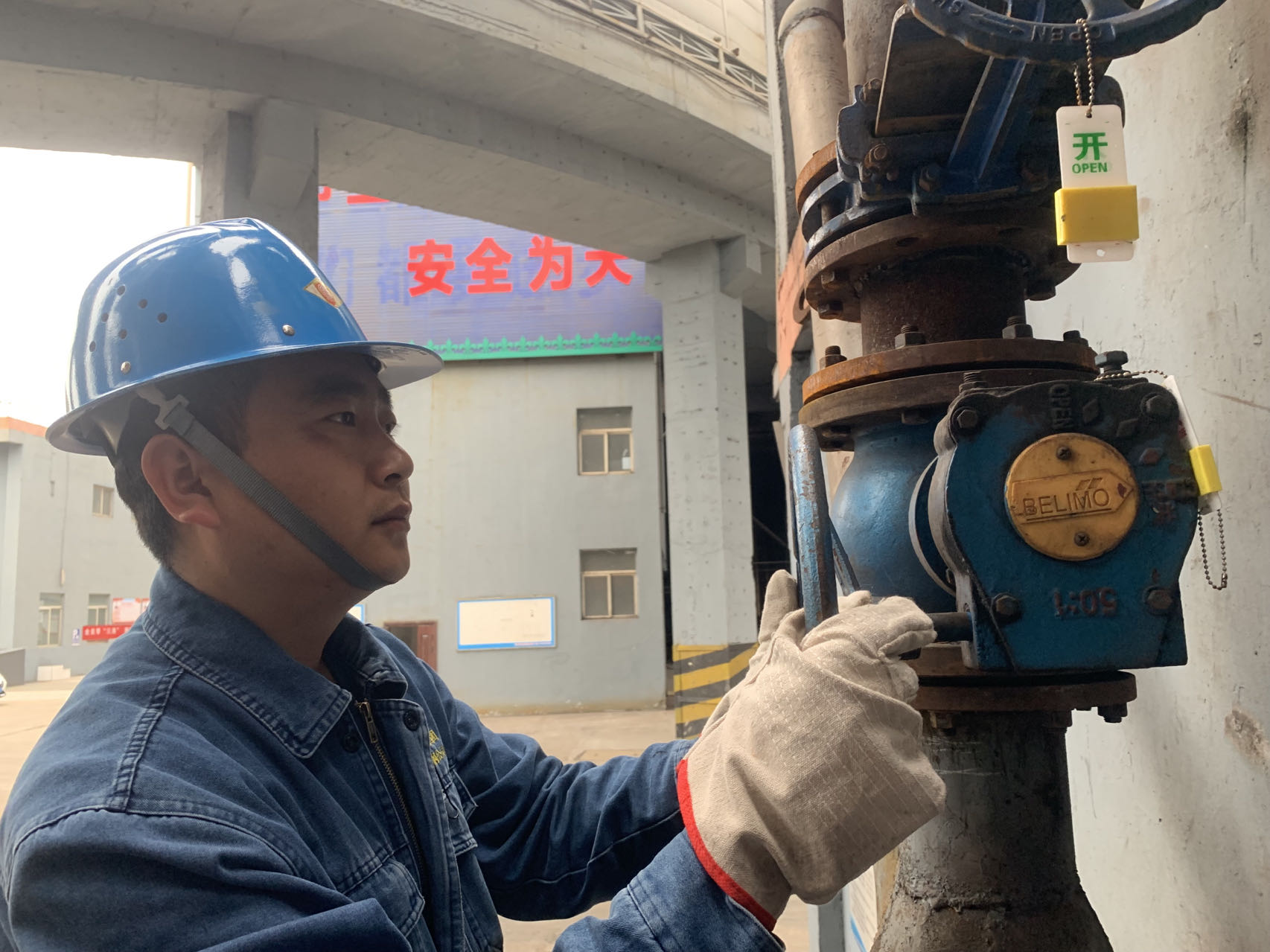 元旦我在崗！堅守一線“不打烊”