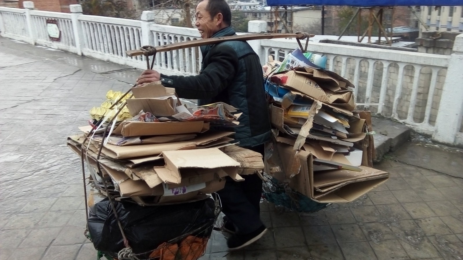 父親的節儉